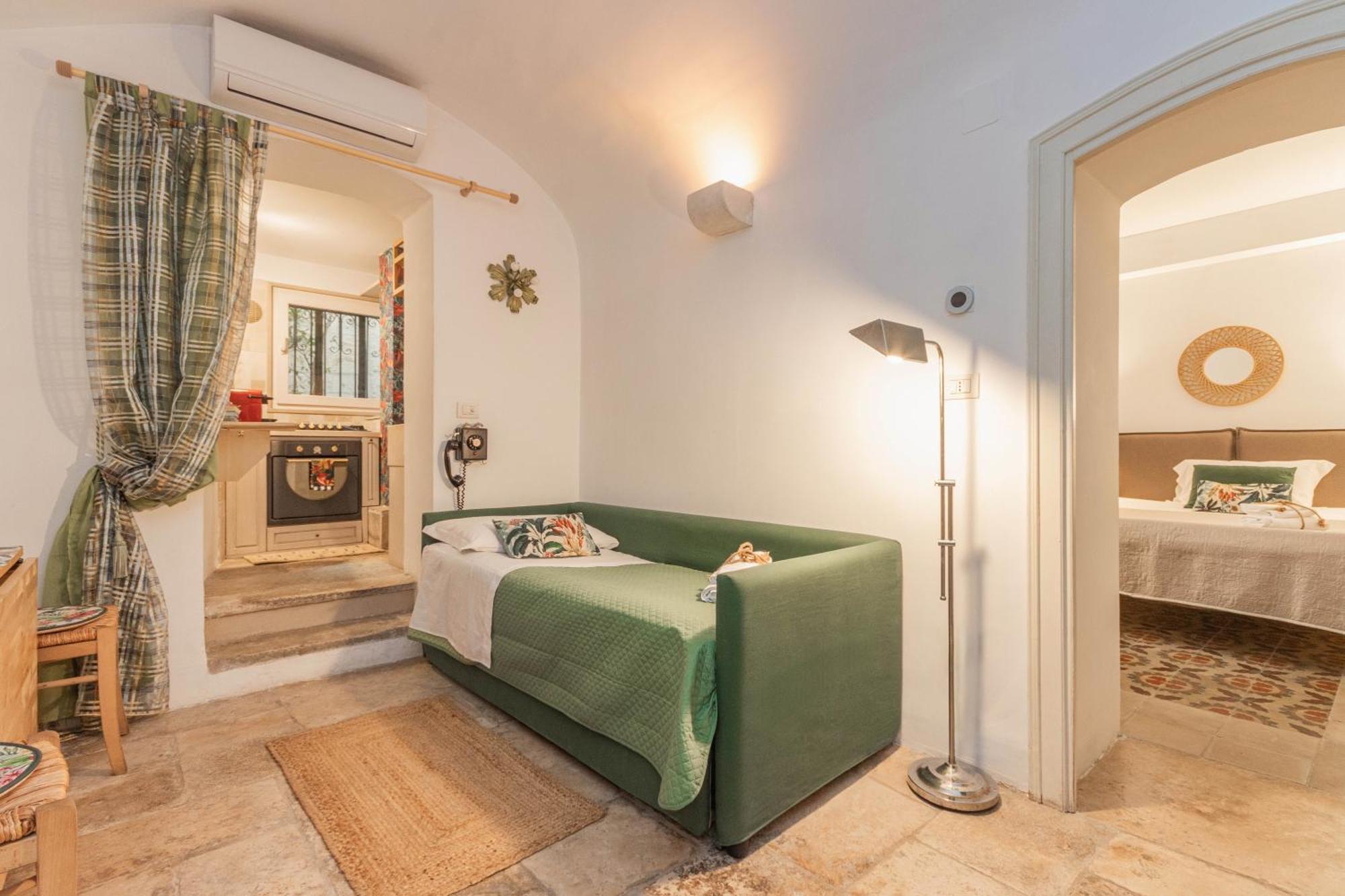 Extravacanza Central Station Бари Екстериор снимка